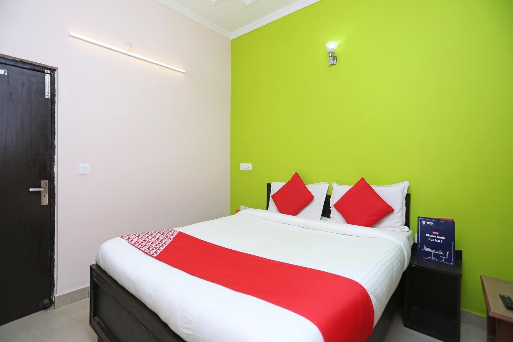 Hotel O Lime Wood Dehradun Exterior photo